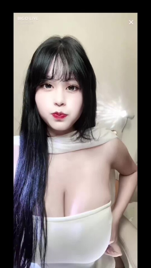 a2aad3902cef3e0b652e51ebbdfe89e2.mp4